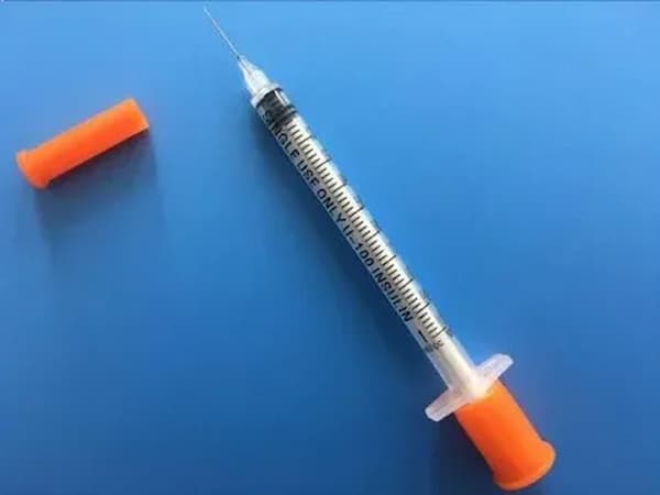 تصویر 2 از خرید و فروش سرنگ انسولین bd با شرایط فوق العاده